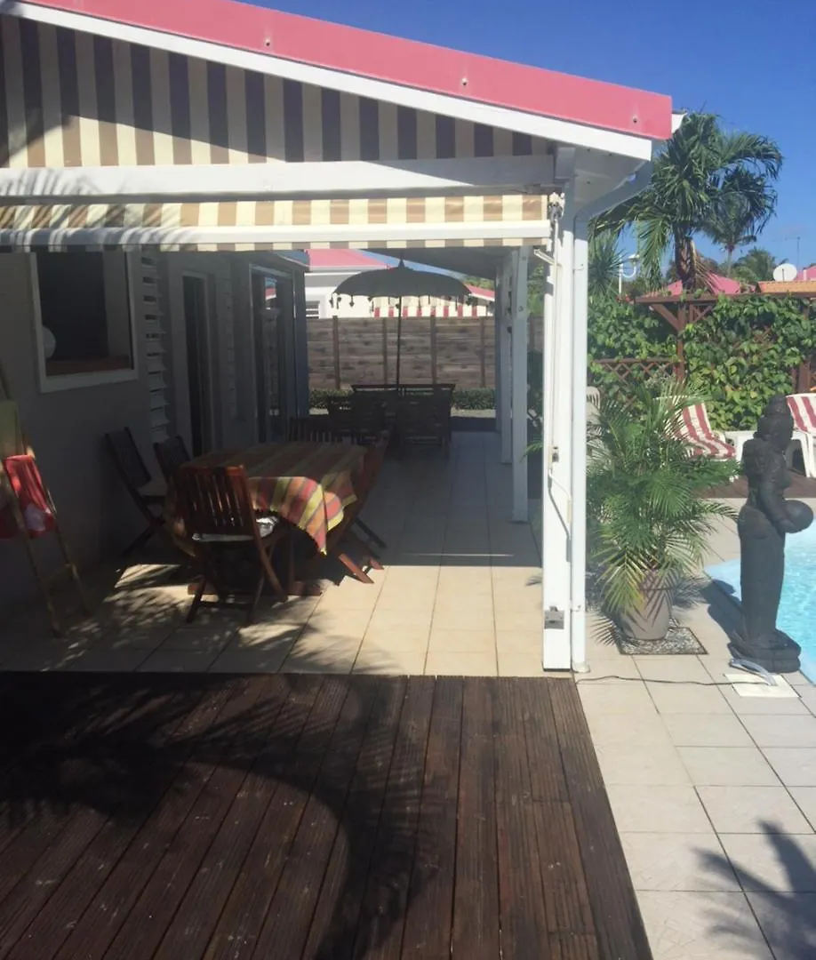 Villa De Charme Avec Piscine Residence Securisee Saint-Francois